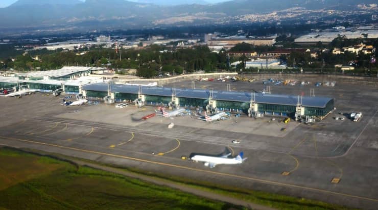 Proyecto de seguridad electrónica en el Aeropuerto Internacional La Aurora